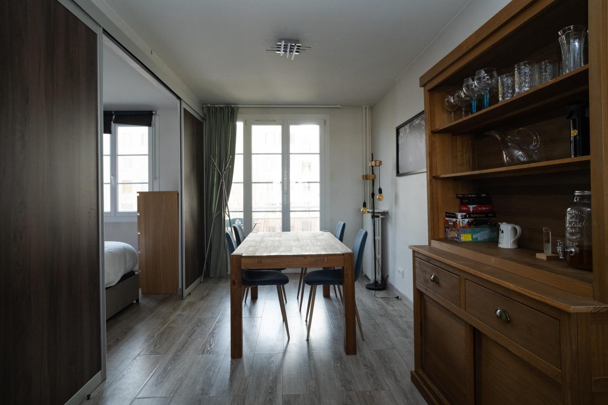 Joli T2 Proche Du Metro Avec Vue Tour Eiffel Apartment Issy-les-Moulineaux Exterior foto